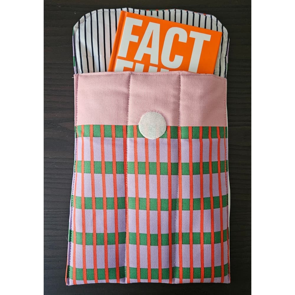 Çizgili Puffer Tablet & Kitap Çantası – 4
